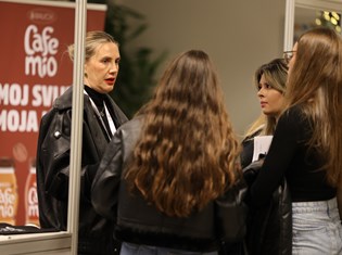 2025-12-04 19-32-50.jpeg